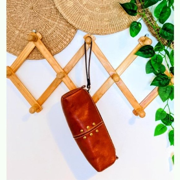 PATRICIA NASH Handbags - PATRICIA NASH BOHEMIAN VEG. LEATHER WRISTLET BAG CLUTCH